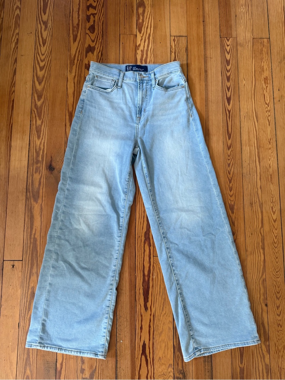 Gap High Rise Wide Leg Sweatpant Jeans Light Wash 26/2R
